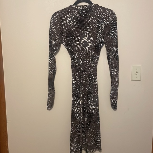 CAbi #658 Wrap‎ Dress "Dappled Dots"  Print Size Small - Picture 4 of 7